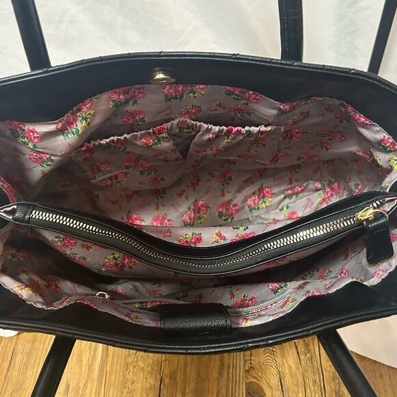 New-Betsey Johnson-Be Mine Tote Bag - Picture 2 of 9
